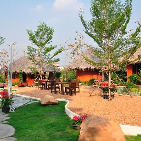 The Charm Boutique Resort Khon Kaen Esterno foto