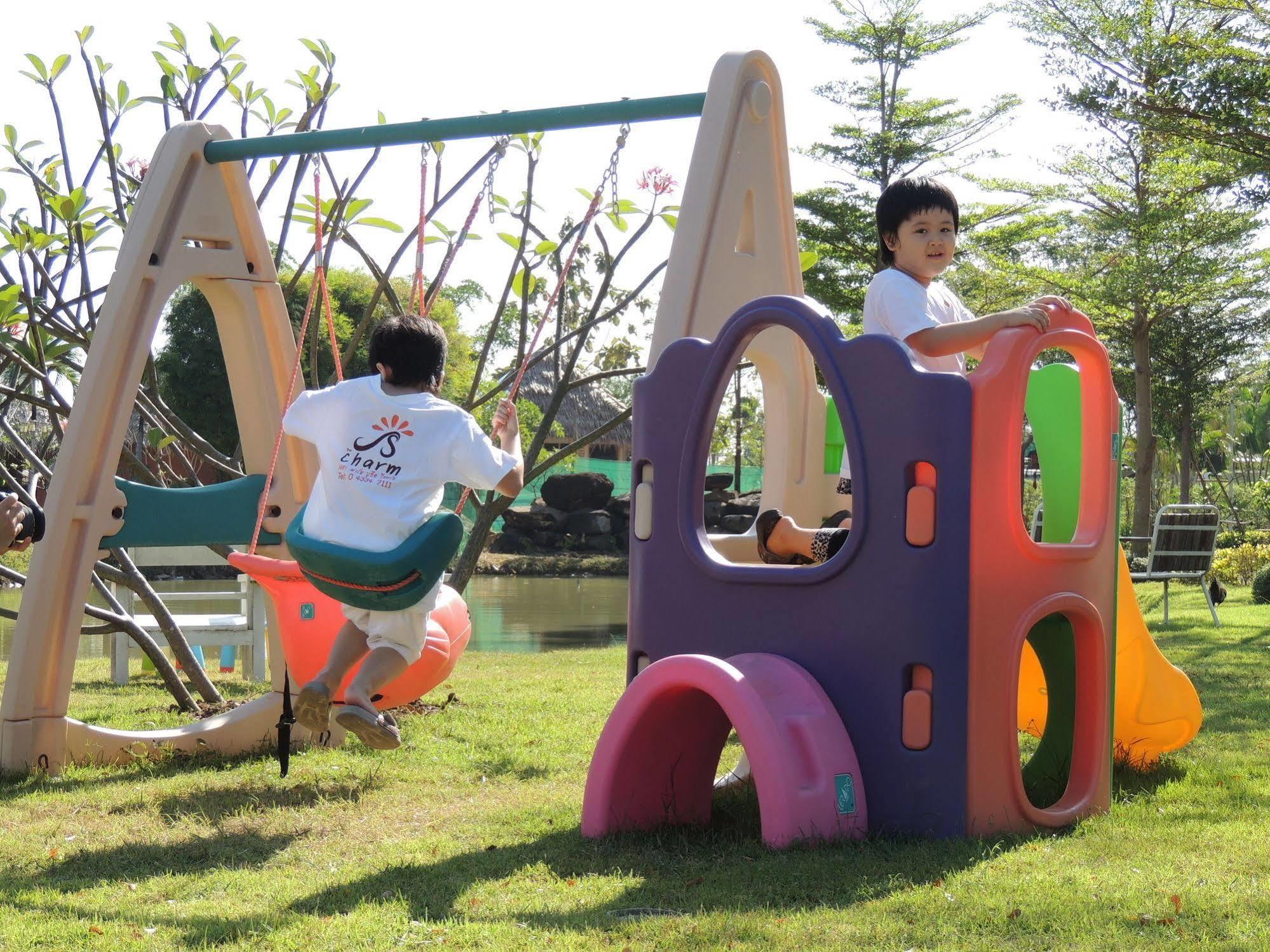 The Charm Boutique Resort Khon Kaen Esterno foto