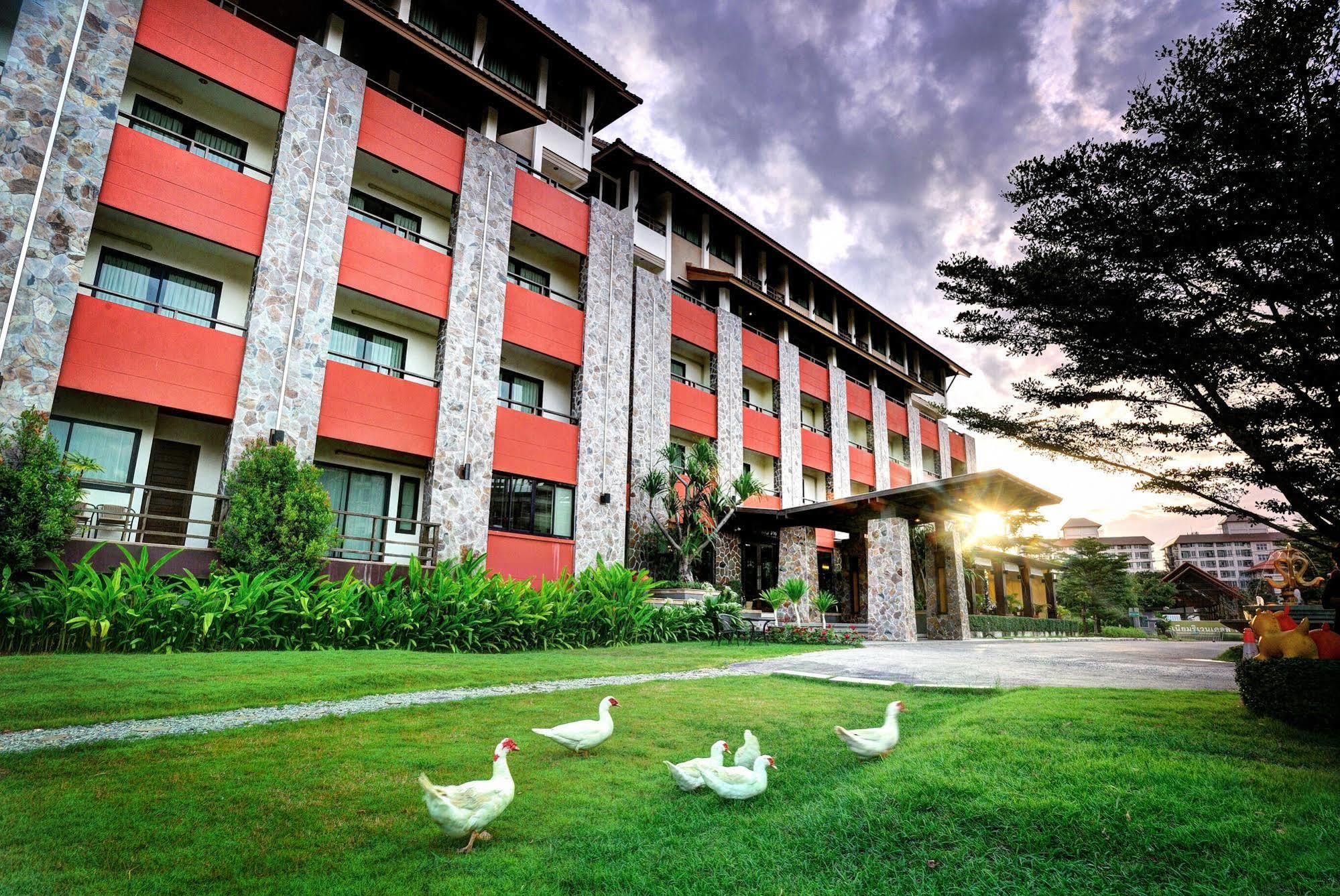 The Charm Boutique Resort Khon Kaen Esterno foto