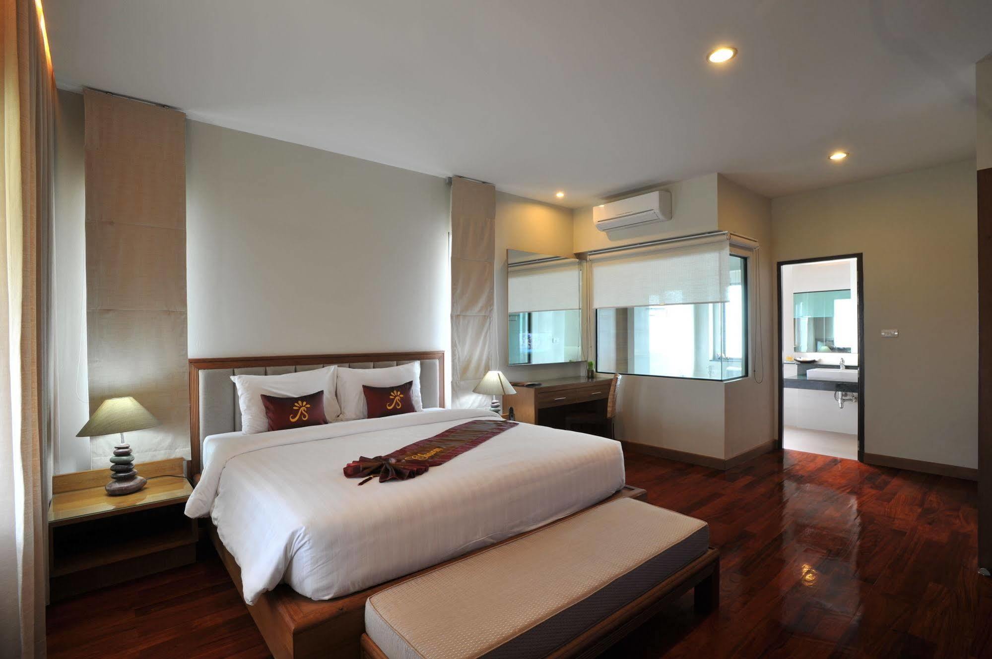 The Charm Boutique Resort Khon Kaen Esterno foto